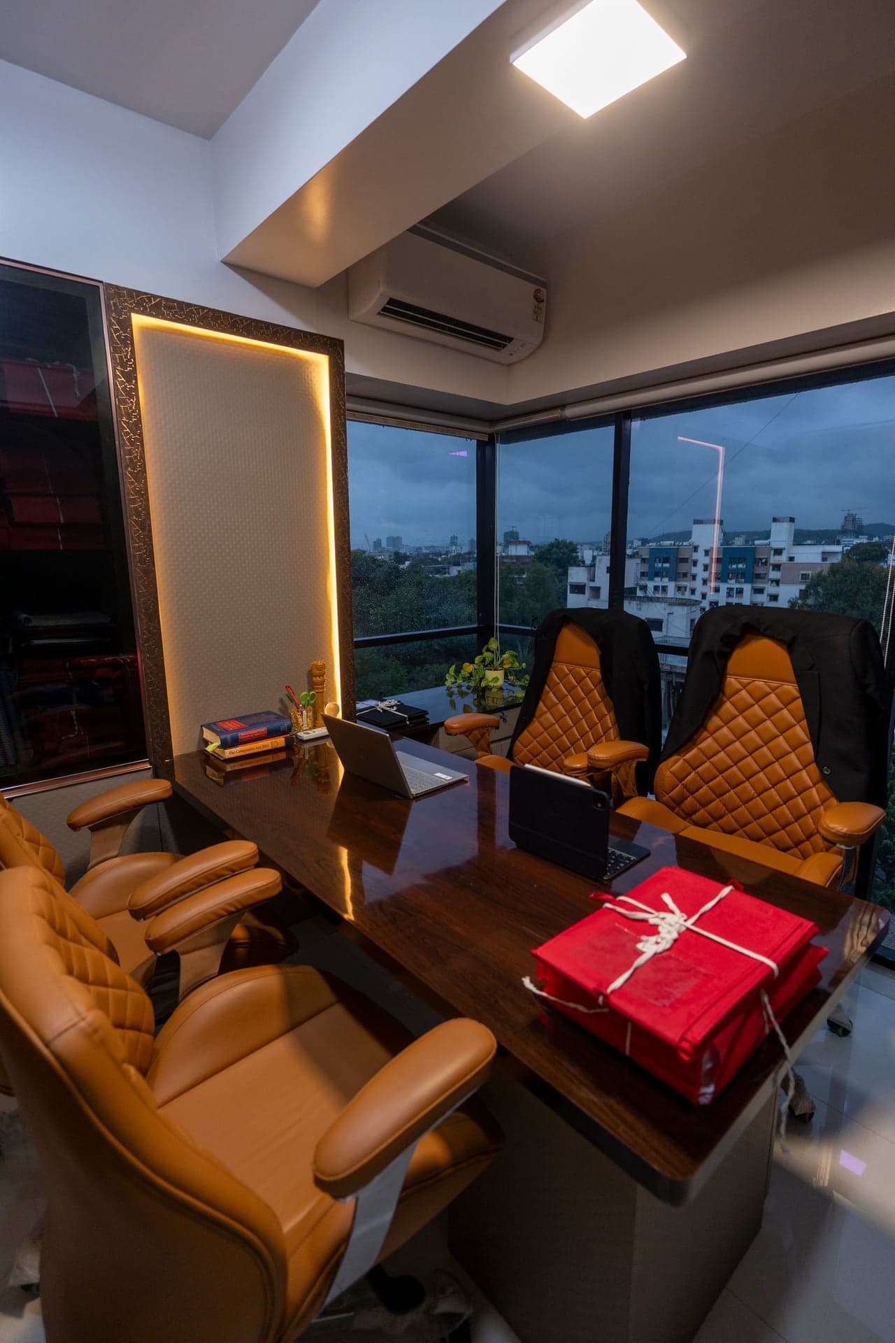 Executive Cabin